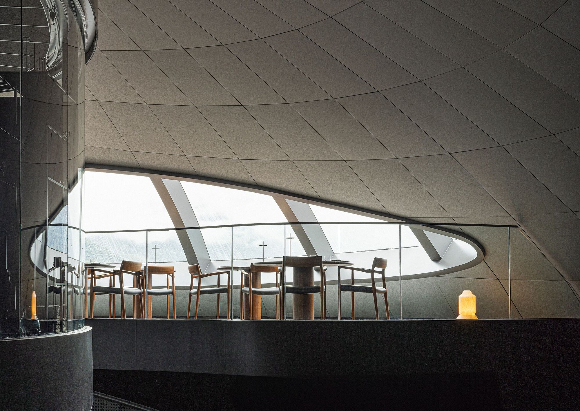 Iris Restaurant - Gessato