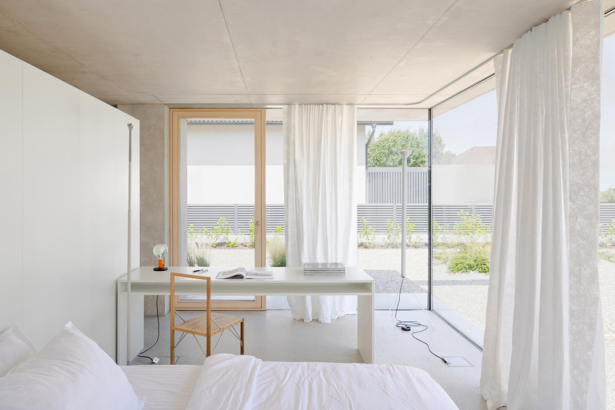 House on the Edge of the Plain - Gessato