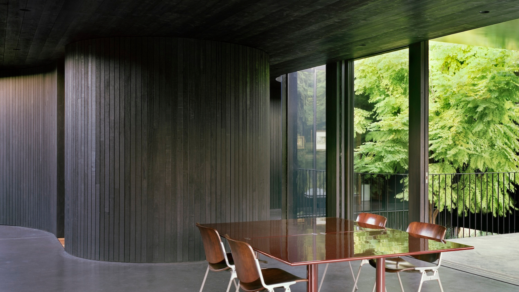 House in a Garden - Gessato