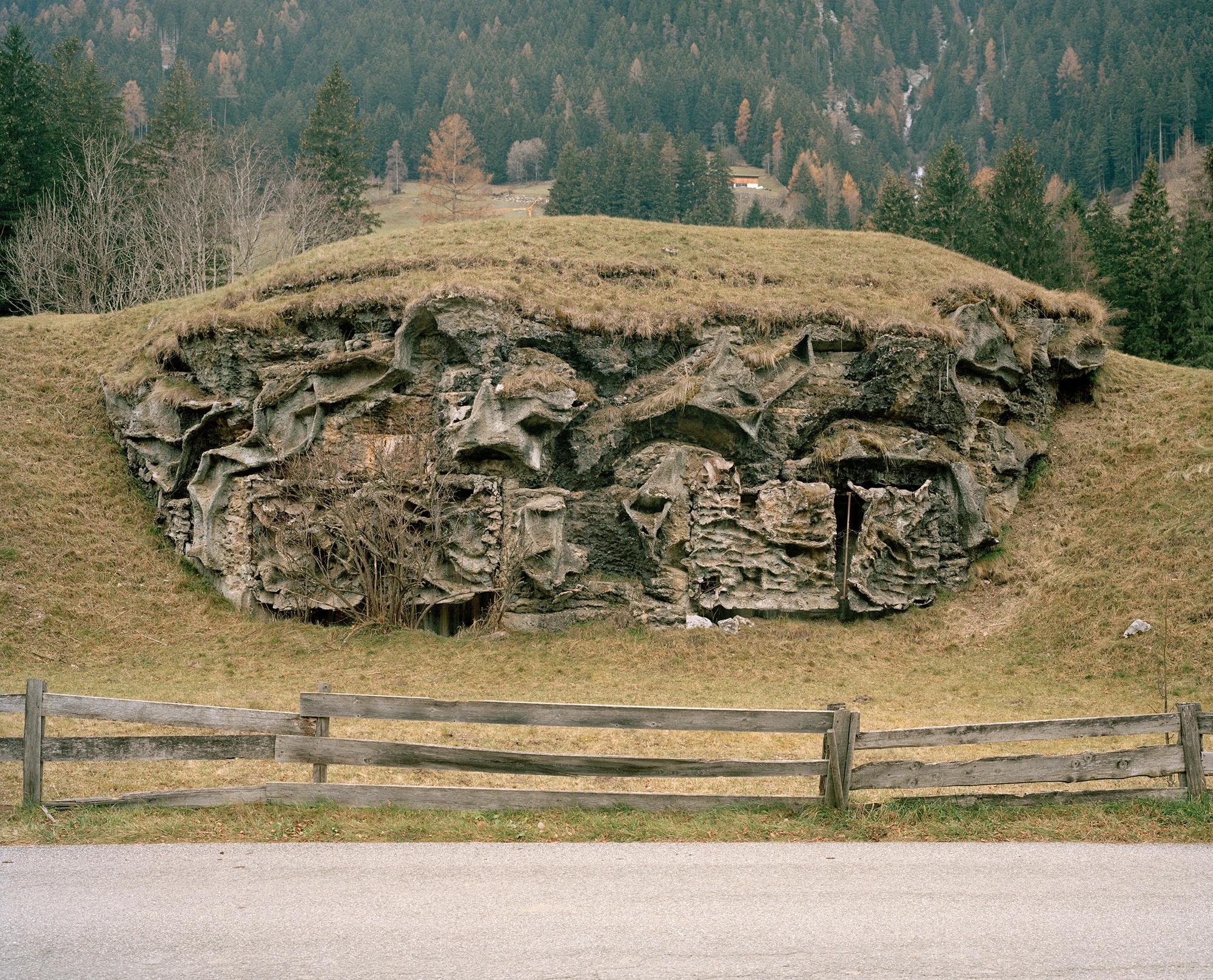 Bunker by Vincenzo Pagliuca - Gessato Bunker by Vincenzo Pagliuca - Gessato