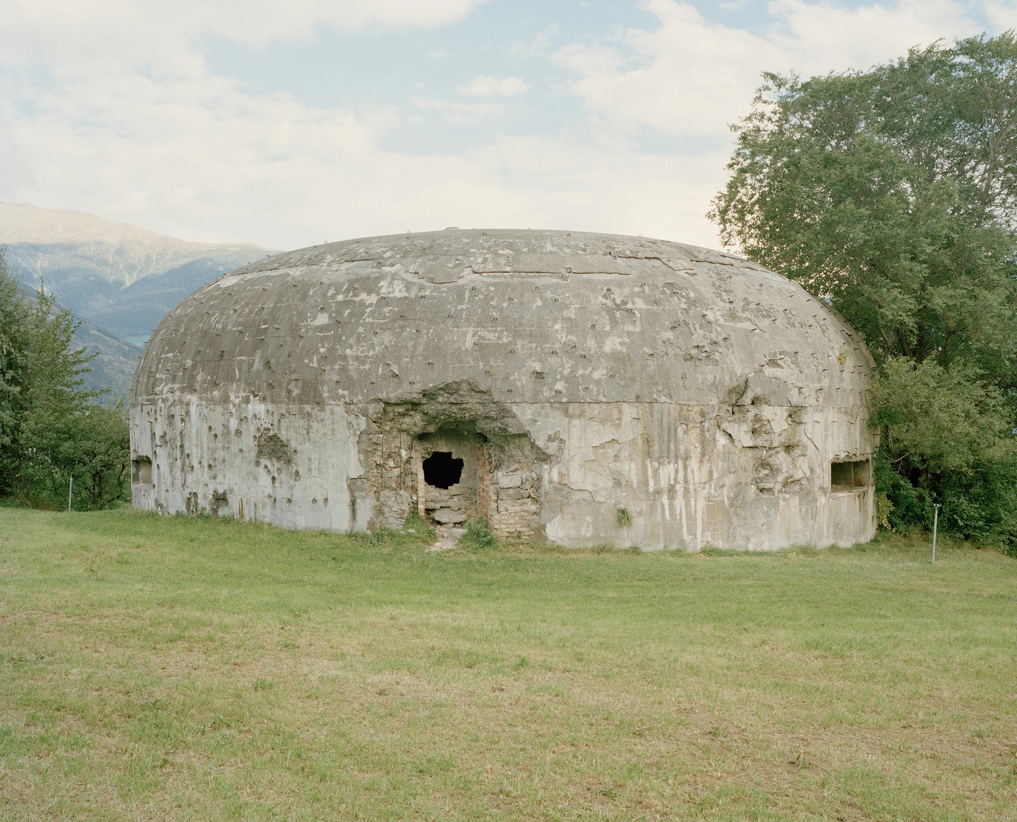 Bunker by Vincenzo Pagliuca - Gessato Bunker by Vincenzo Pagliuca - Gessato