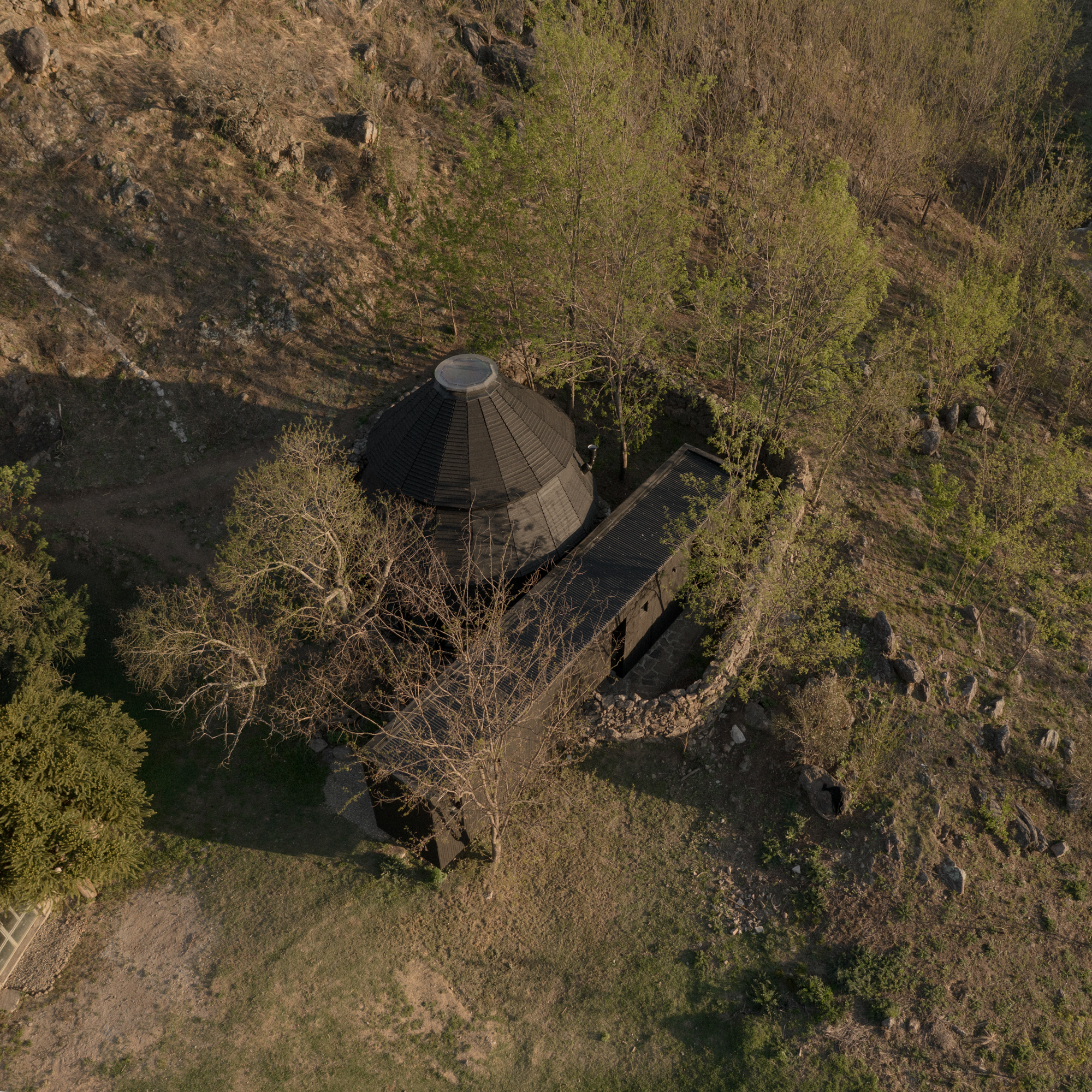 A Black Timber Pavilion in the Argentine Sierras - Gessato