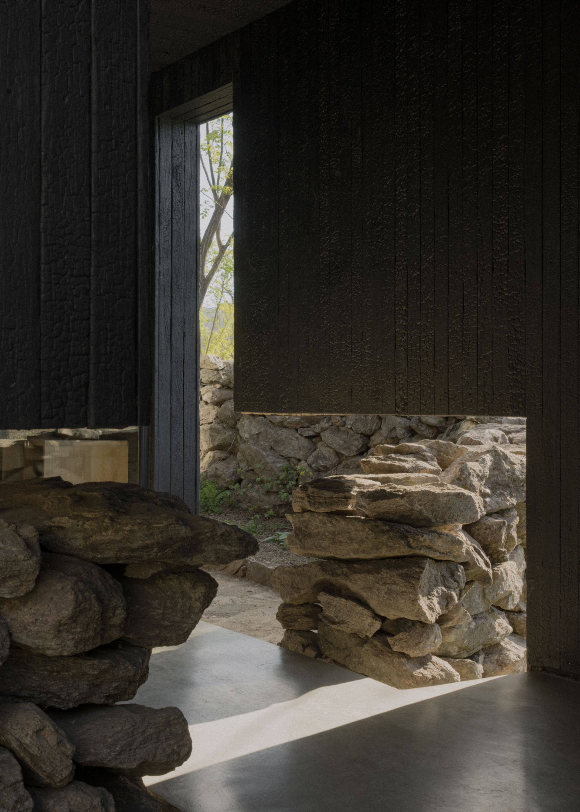A Black Timber Pavilion in the Argentine Sierras - Gessato