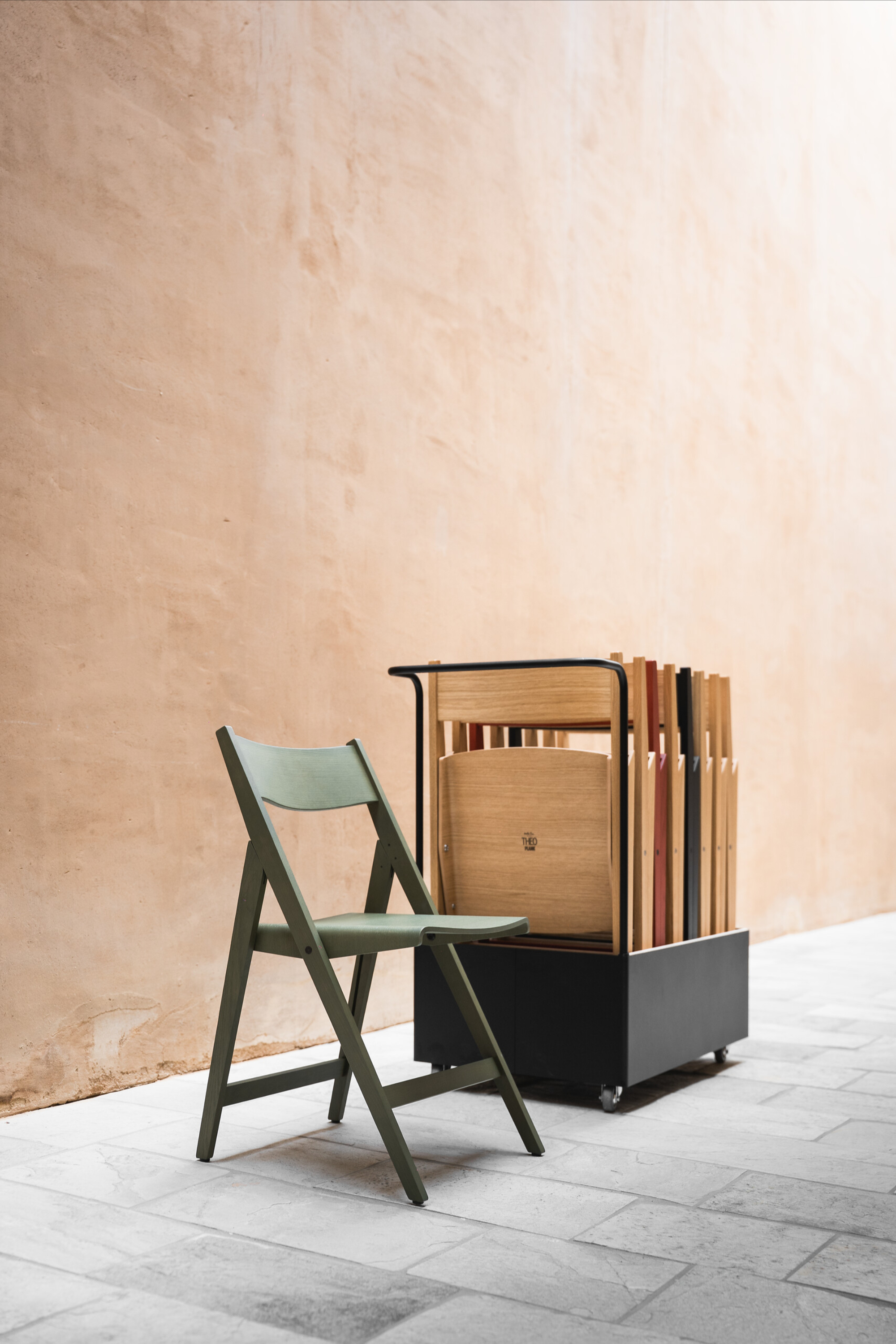 The Theo Folding Chair - Gessato