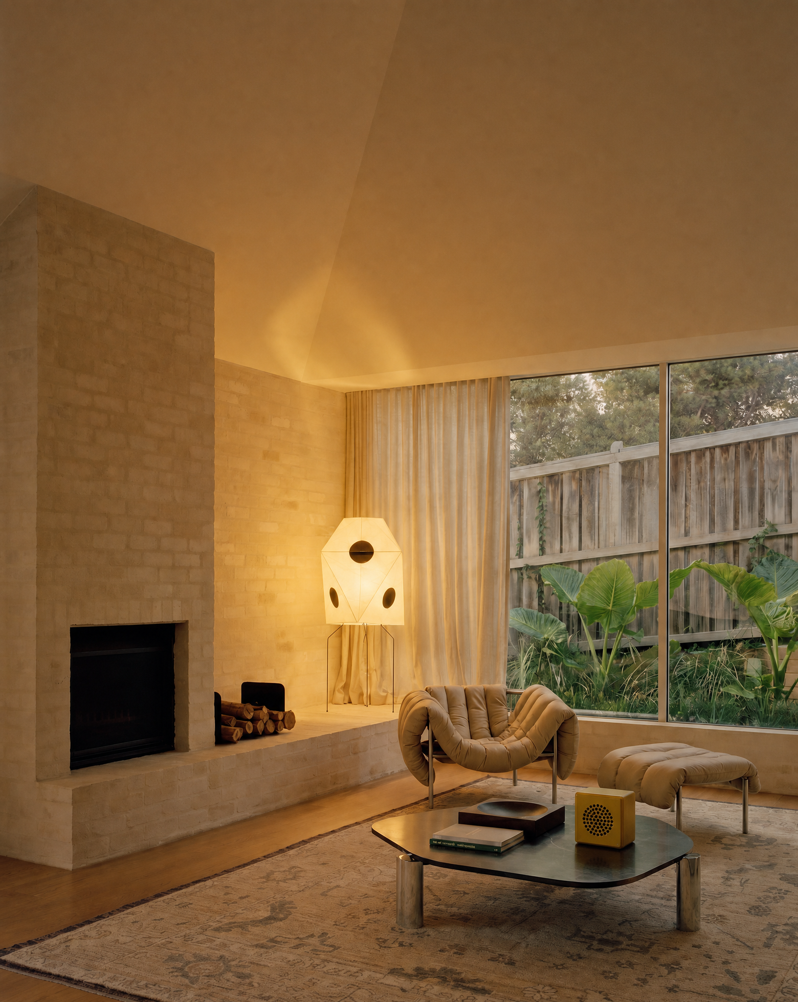 The Cubo Stone Speaker - Gessato The Cubo Stone Speaker - Gessato