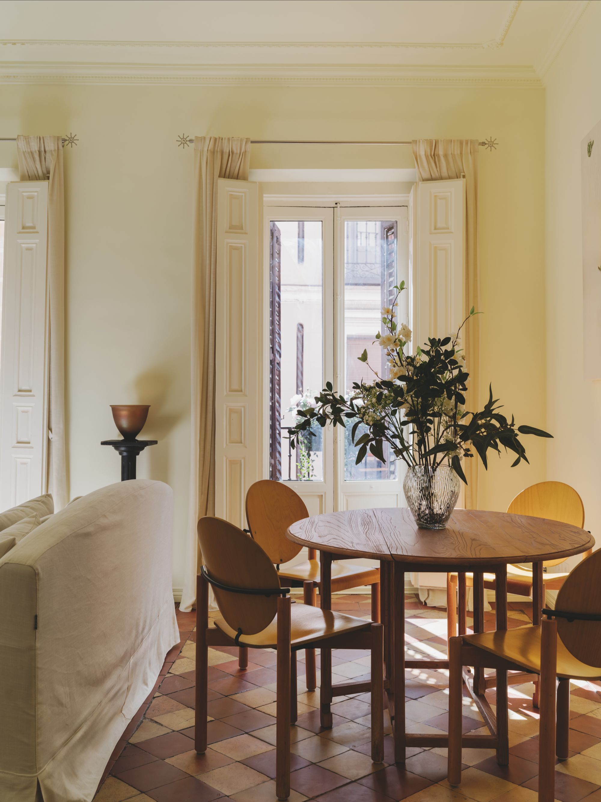 Jesús del Valle, A Restored 1900s Apartment In Madrid - Gessato Jesús del Valle, A Restored 1900s Apartment In Madrid - Gessato