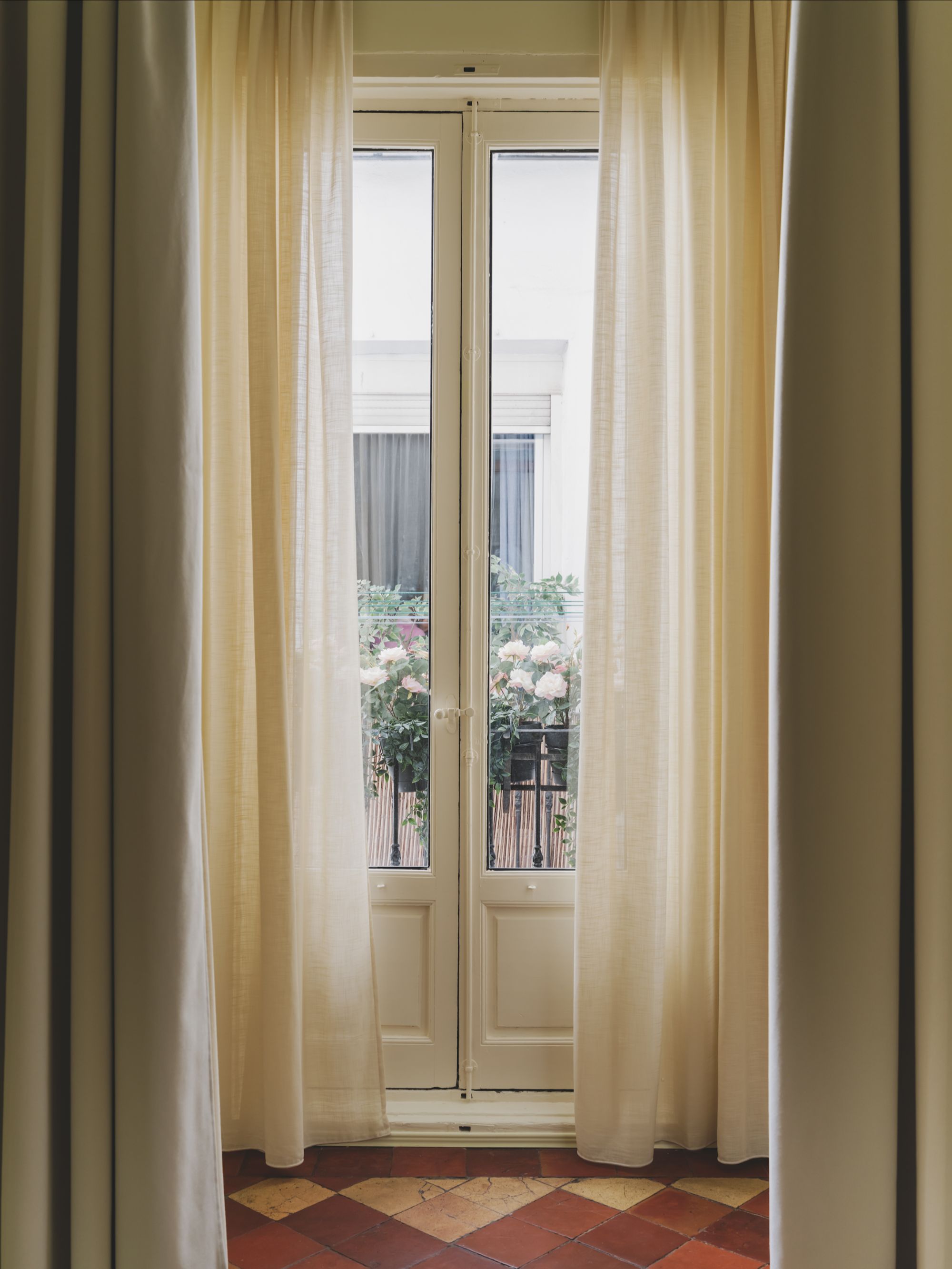 Jesús del Valle, A Restored 1900s Apartment In Madrid - Gessato