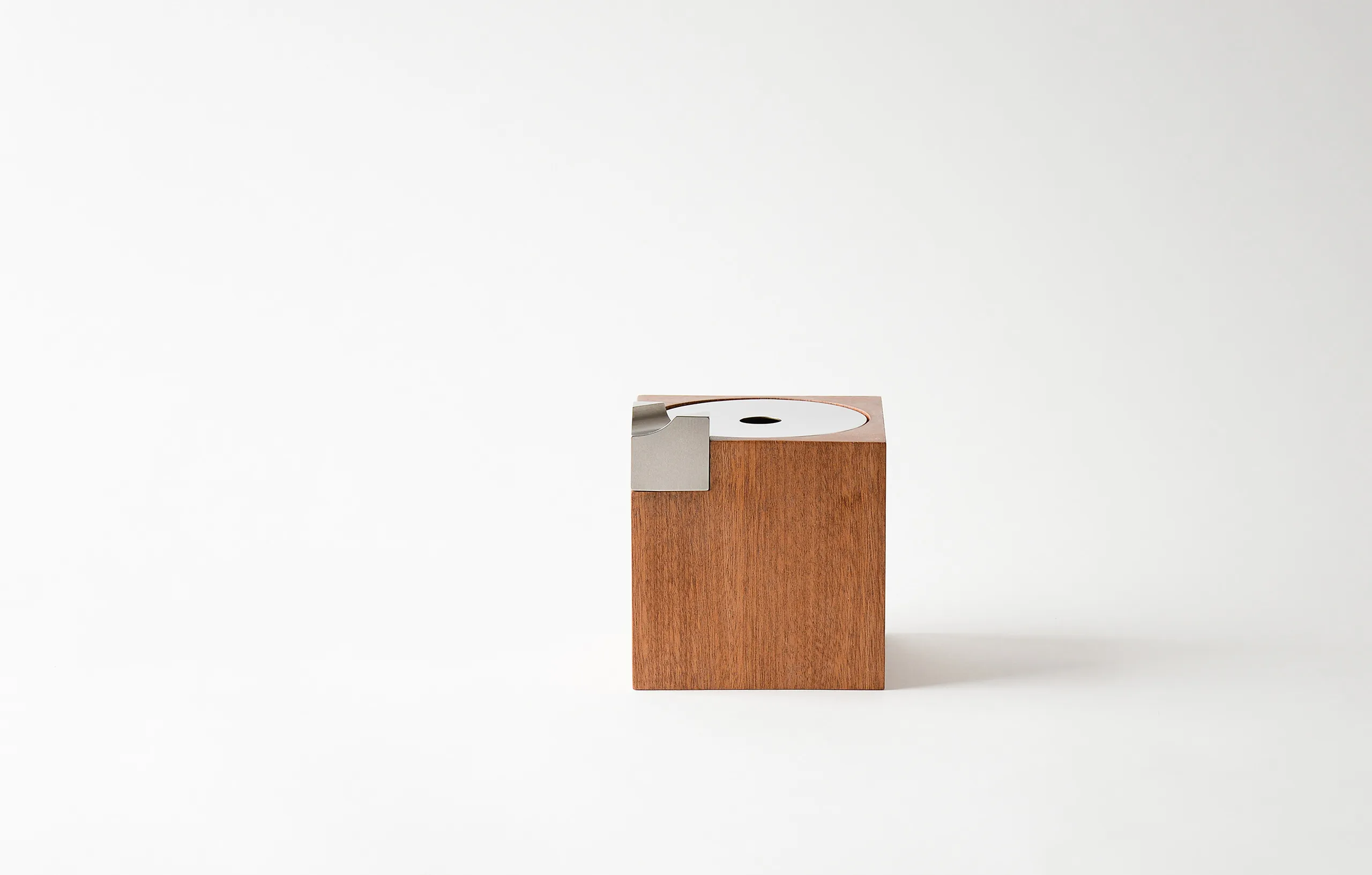 John Meng’s Designer Cigar Ashtrays for the End of the Smoking Age - Gessato