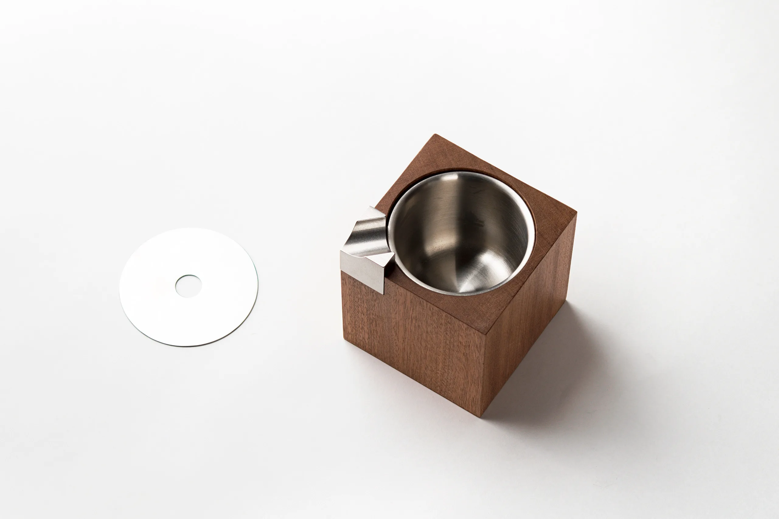 John Meng’s Designer Cigar Ashtrays for the End of the Smoking Age - Gessato