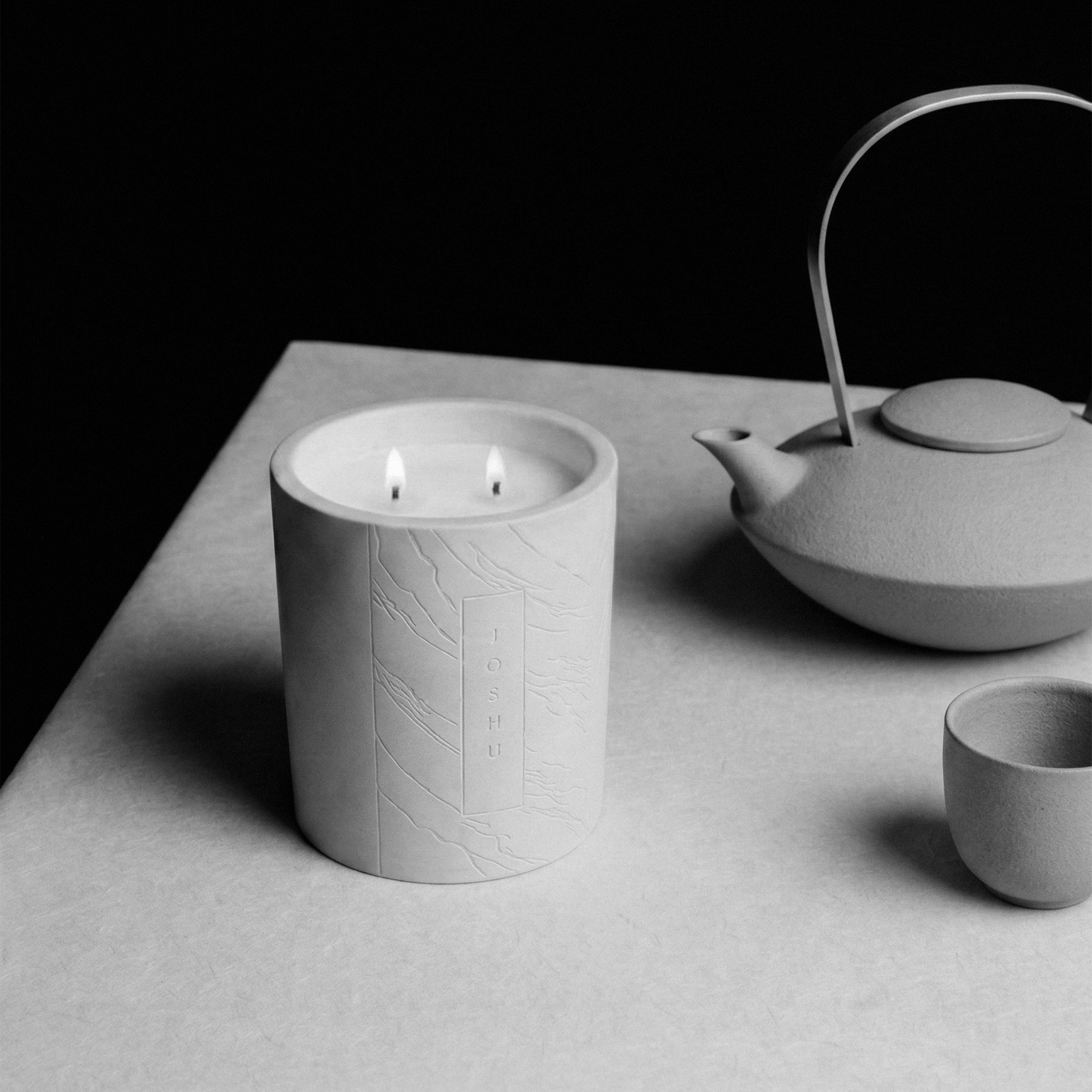 JOSHU Candles Pair Scent, Steel, and Sound - Gessato