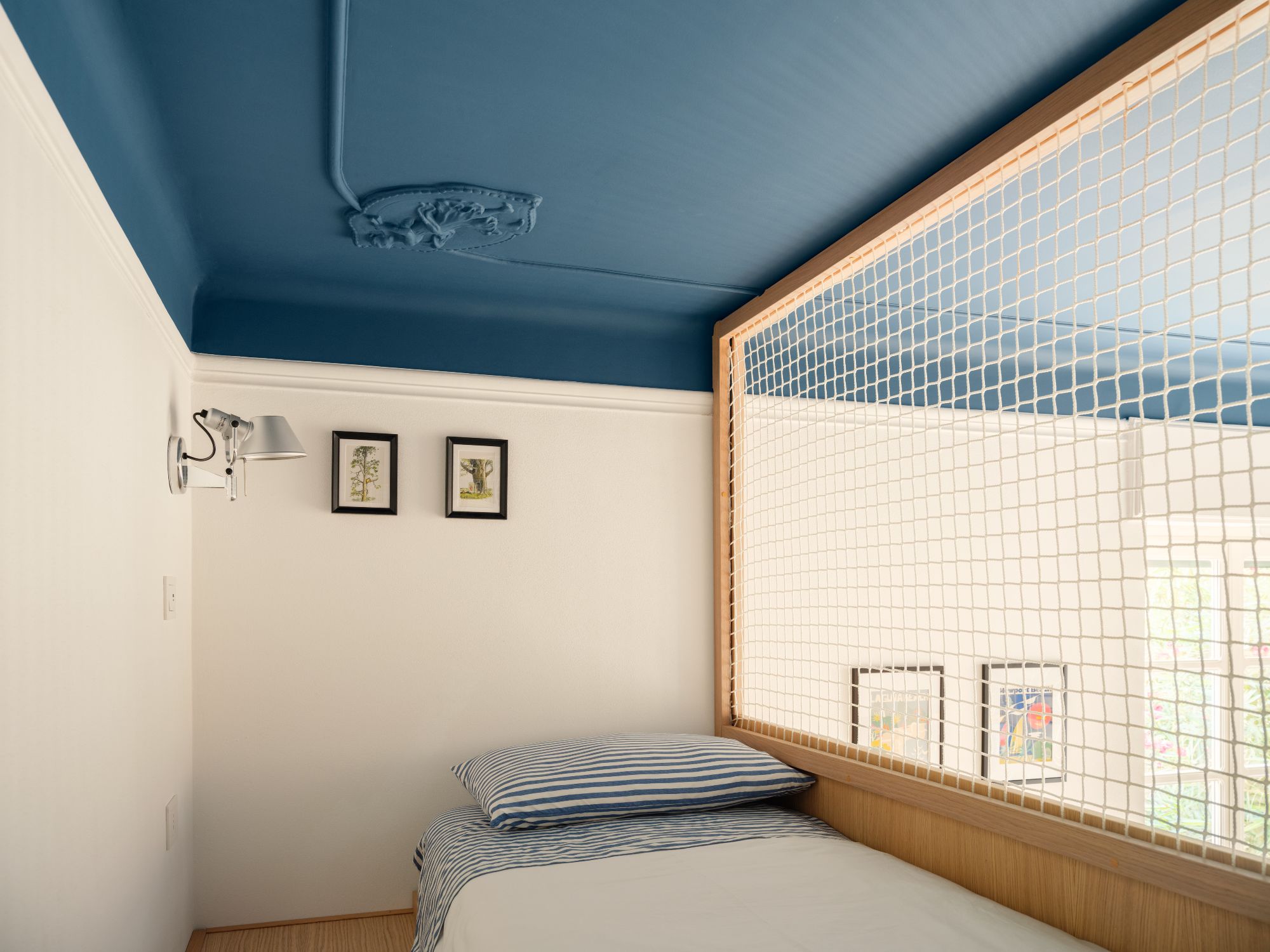 Surf House in Levanto, Italy - Gessato