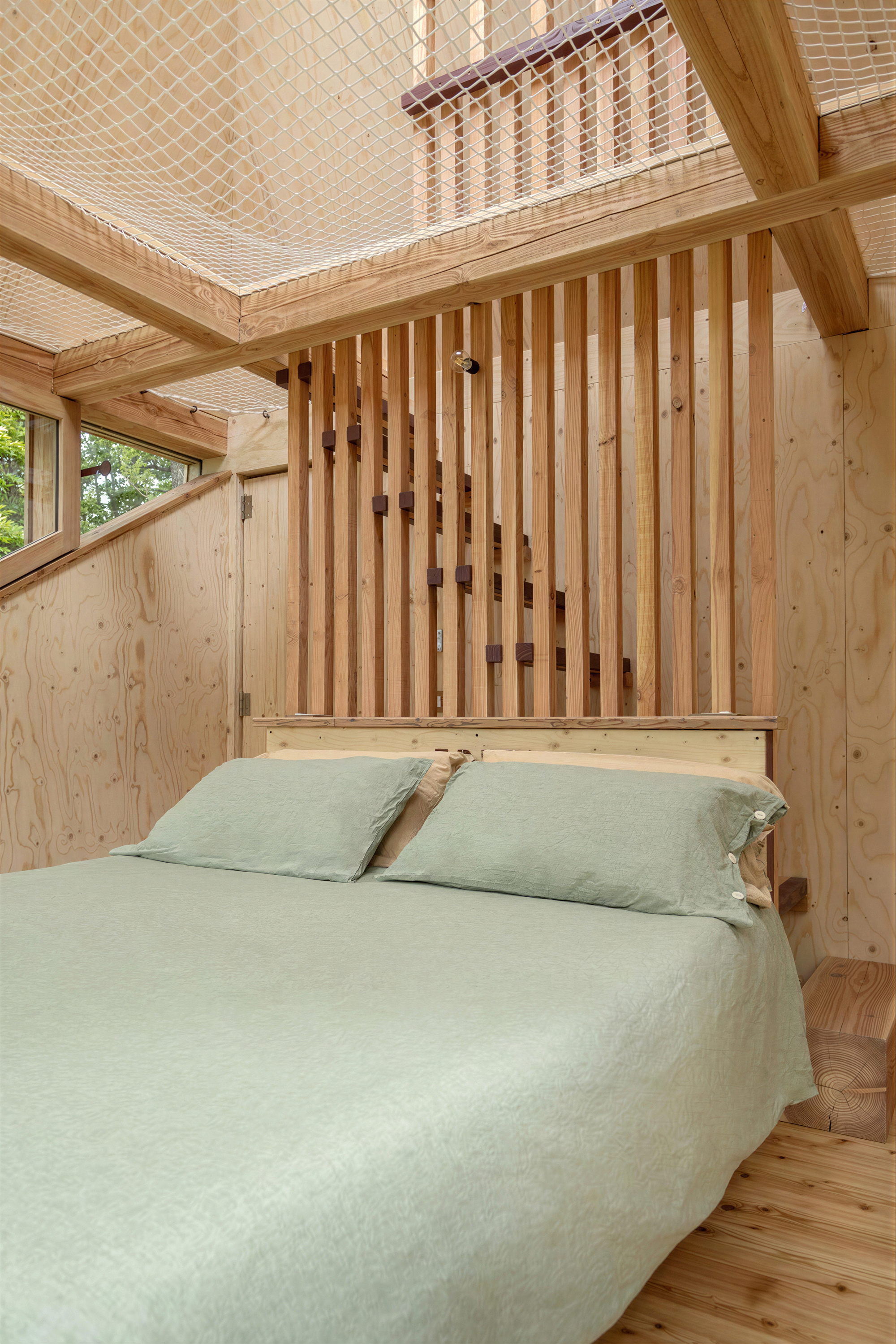 TreeBOX at Selucente: A Treehouse Cabin in Piedmont, Italy - Gessato TreeBOX at Selucente: A Treehouse Cabin in Piedmont, Italy - Gessato