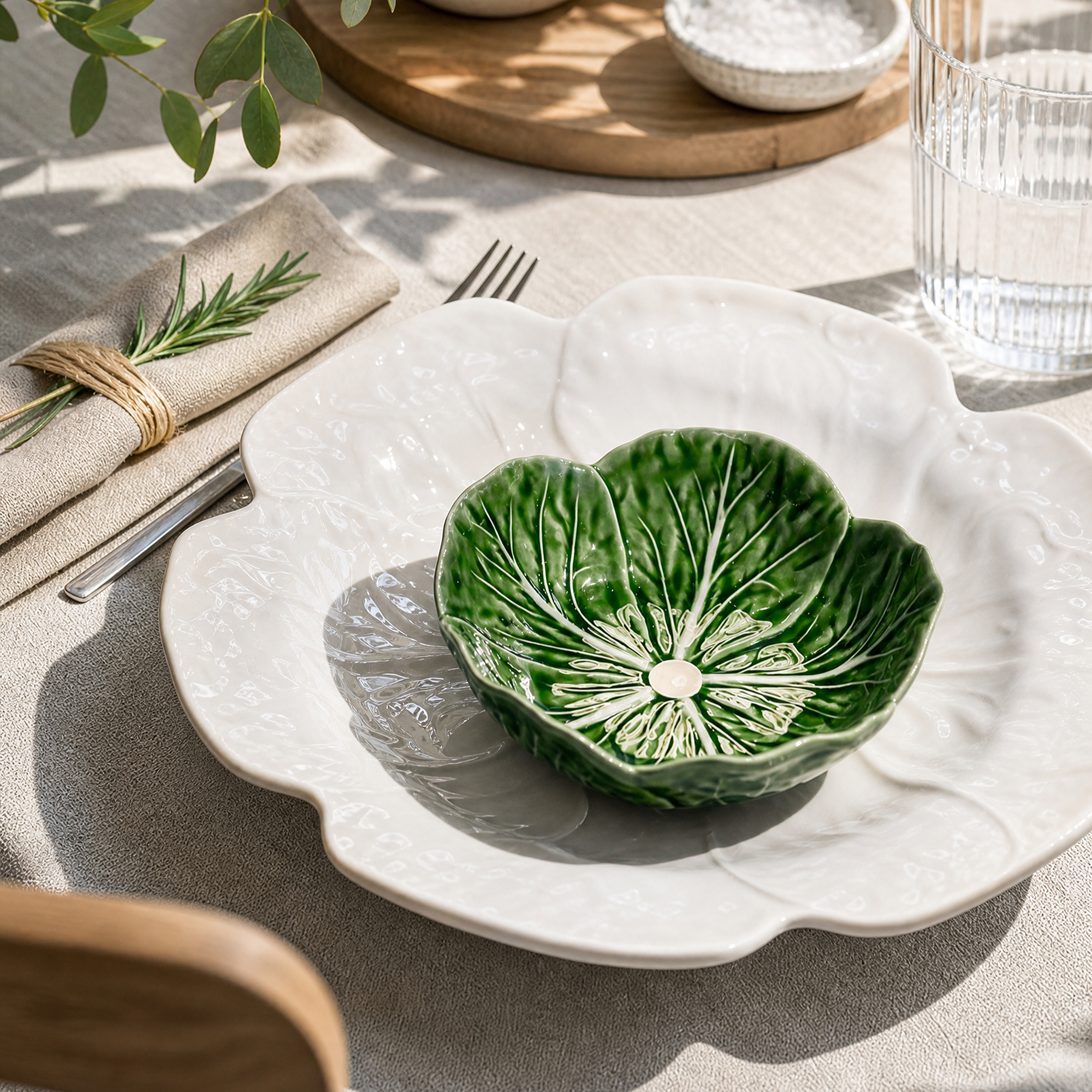 Why Rafael Bordalo Pinheiro Put a Cabbage on the Bourgeois Table - Gessato Why Rafael Bordalo Pinheiro Put a Cabbage on the Bourgeois Table - Gessato