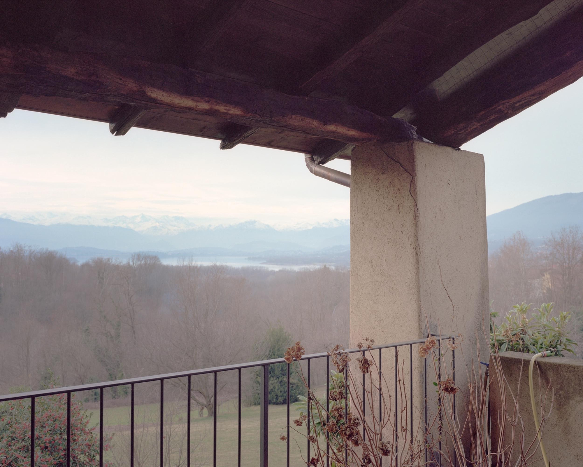 Farmhouse in Buguggiate, Italy - Gessato Farmhouse in Buguggiate, Italy - Gessato