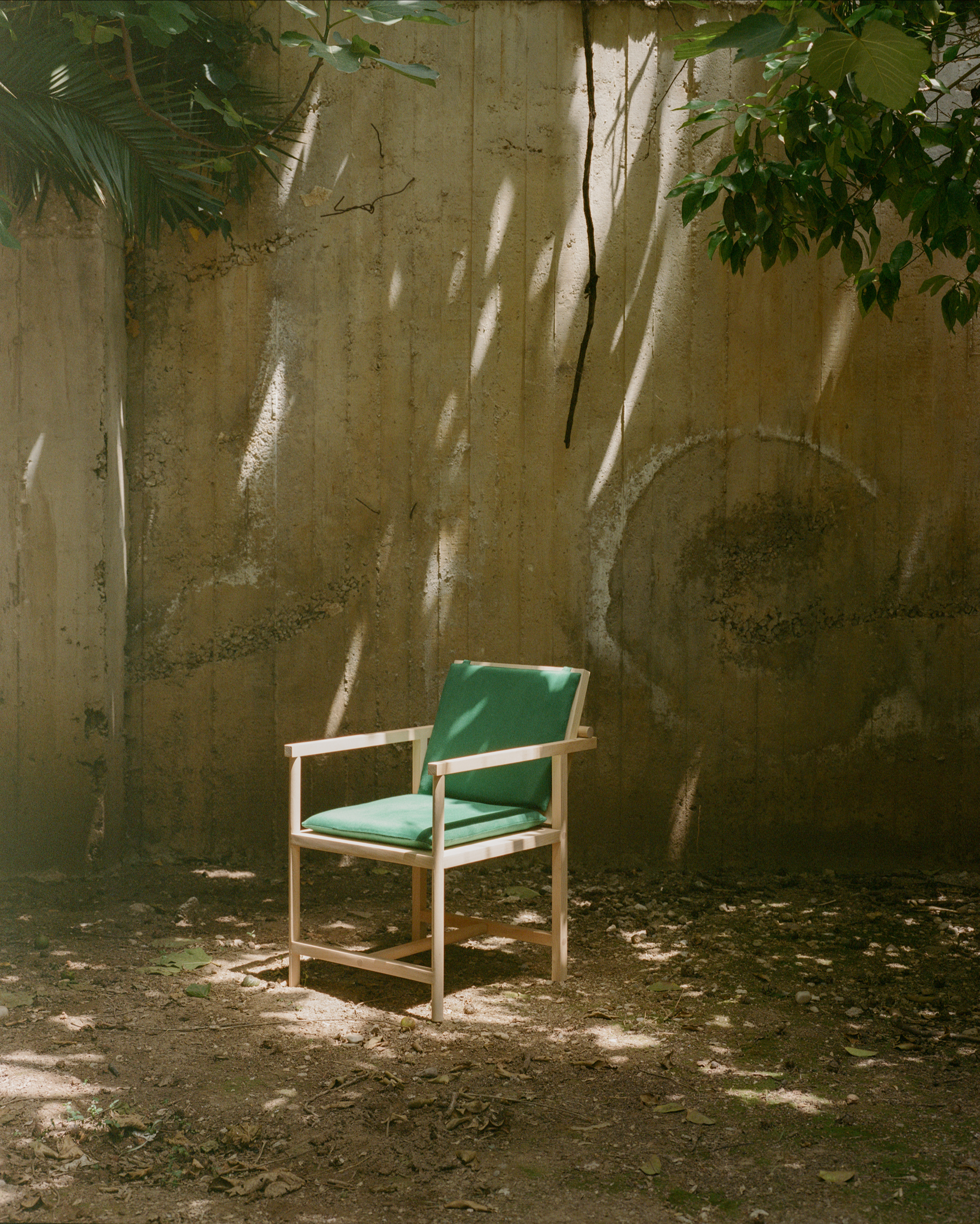 The Parrot Chair by Local Local - Gessato The Parrot Chair by Local Local - Gessato