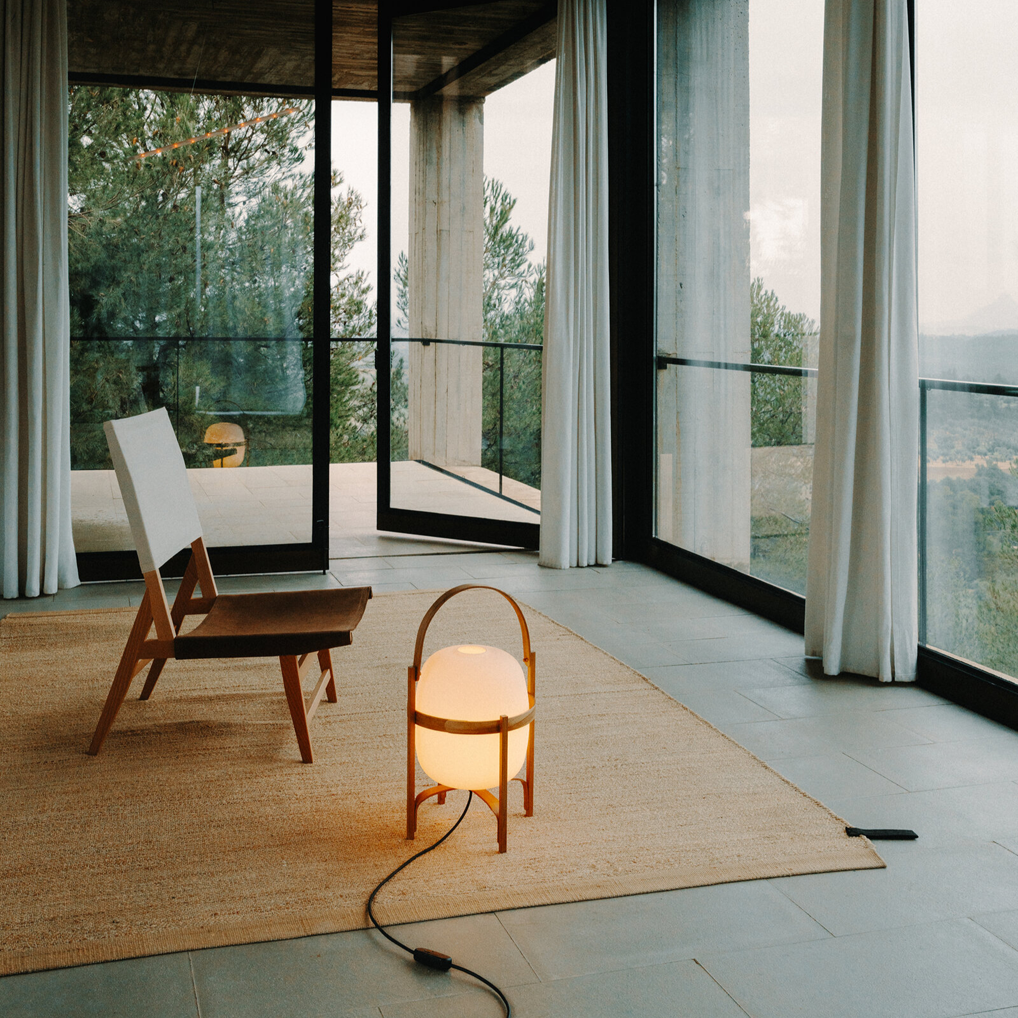 The Lamp That Began with a Discarded Glass Globe - Gessato The Lamp That Began with a Discarded Glass Globe - Gessato