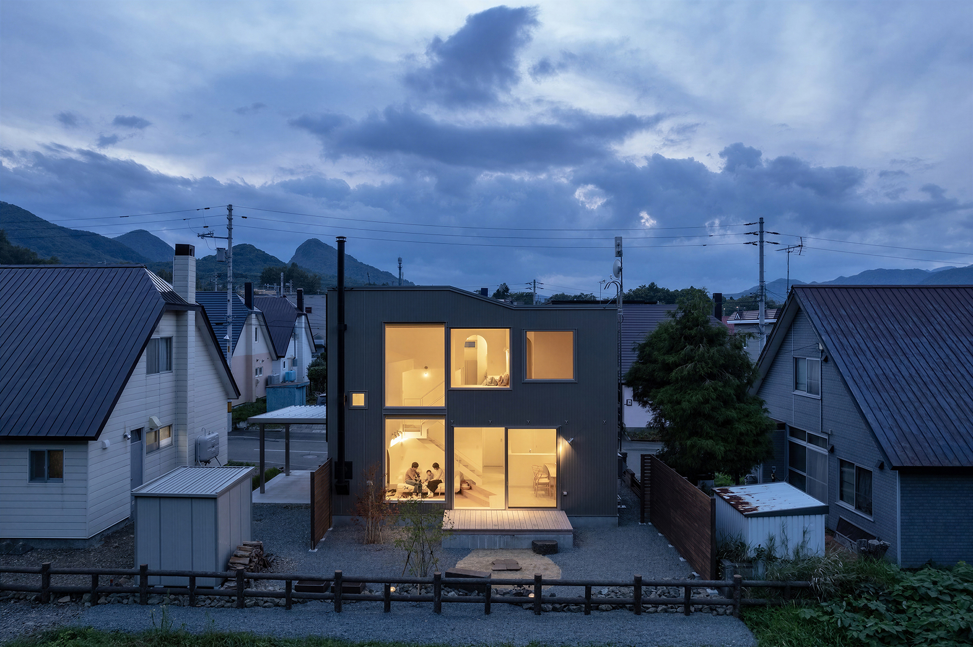 Morimado House by Yosuke Tomiya - Gessato