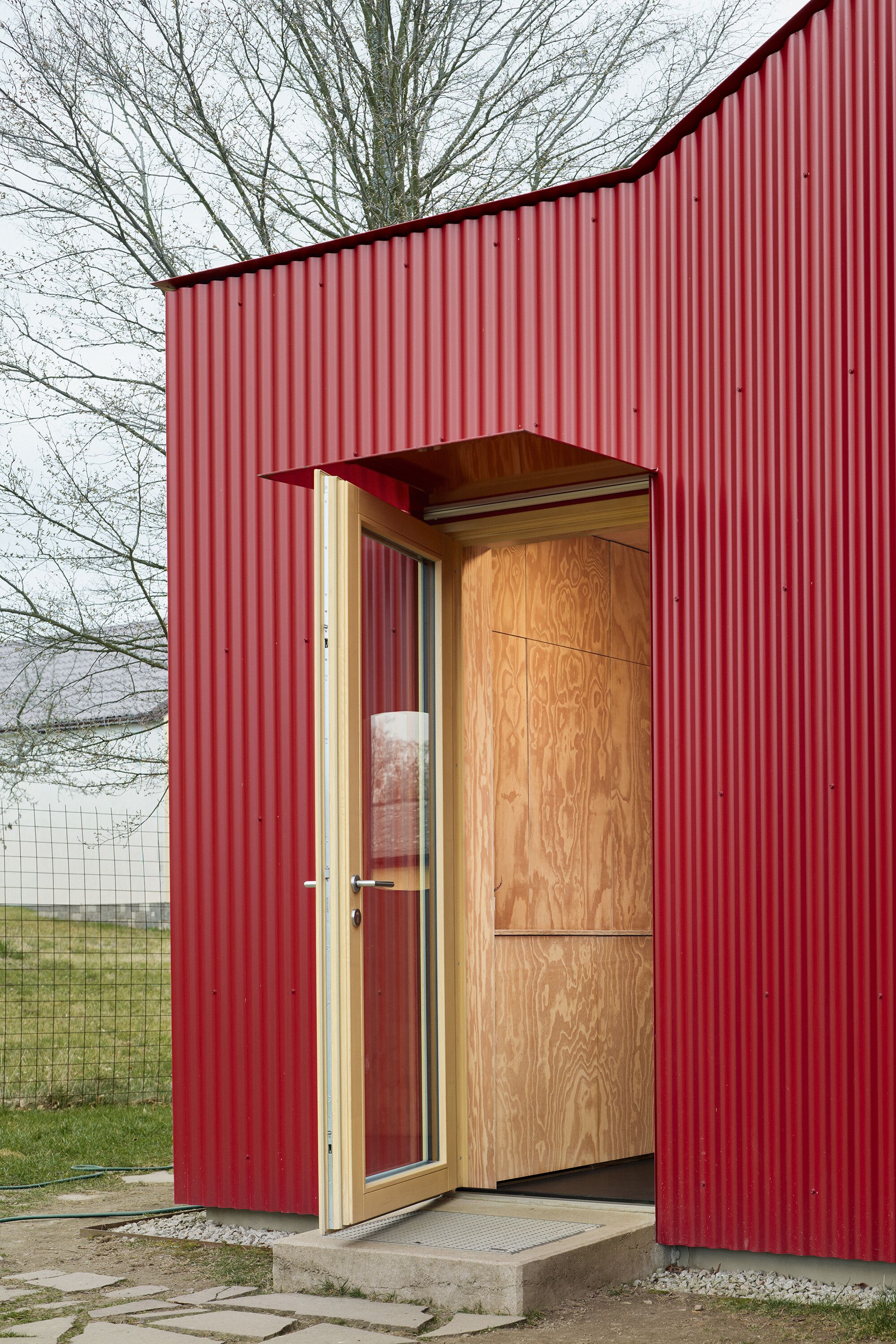 House With a Red Addition - Gessato