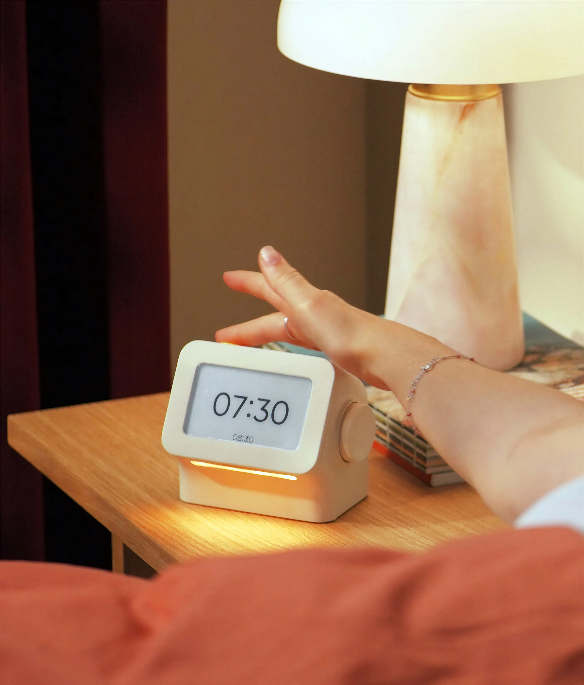 Habity, an E-Paper Alarm Clock for a Phone-Free Bedside - Gessato