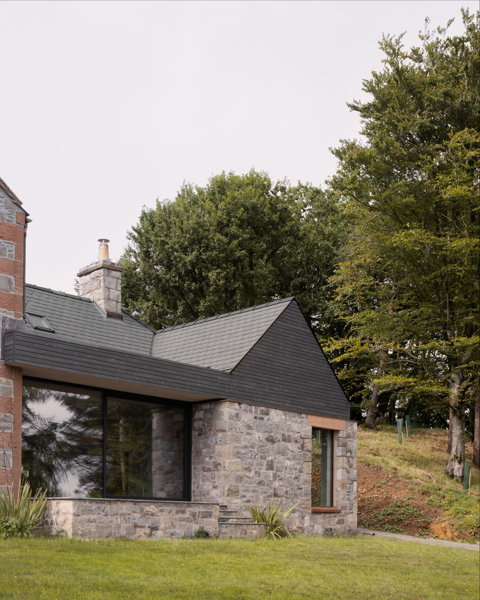 Whinstone Brae - Gessato