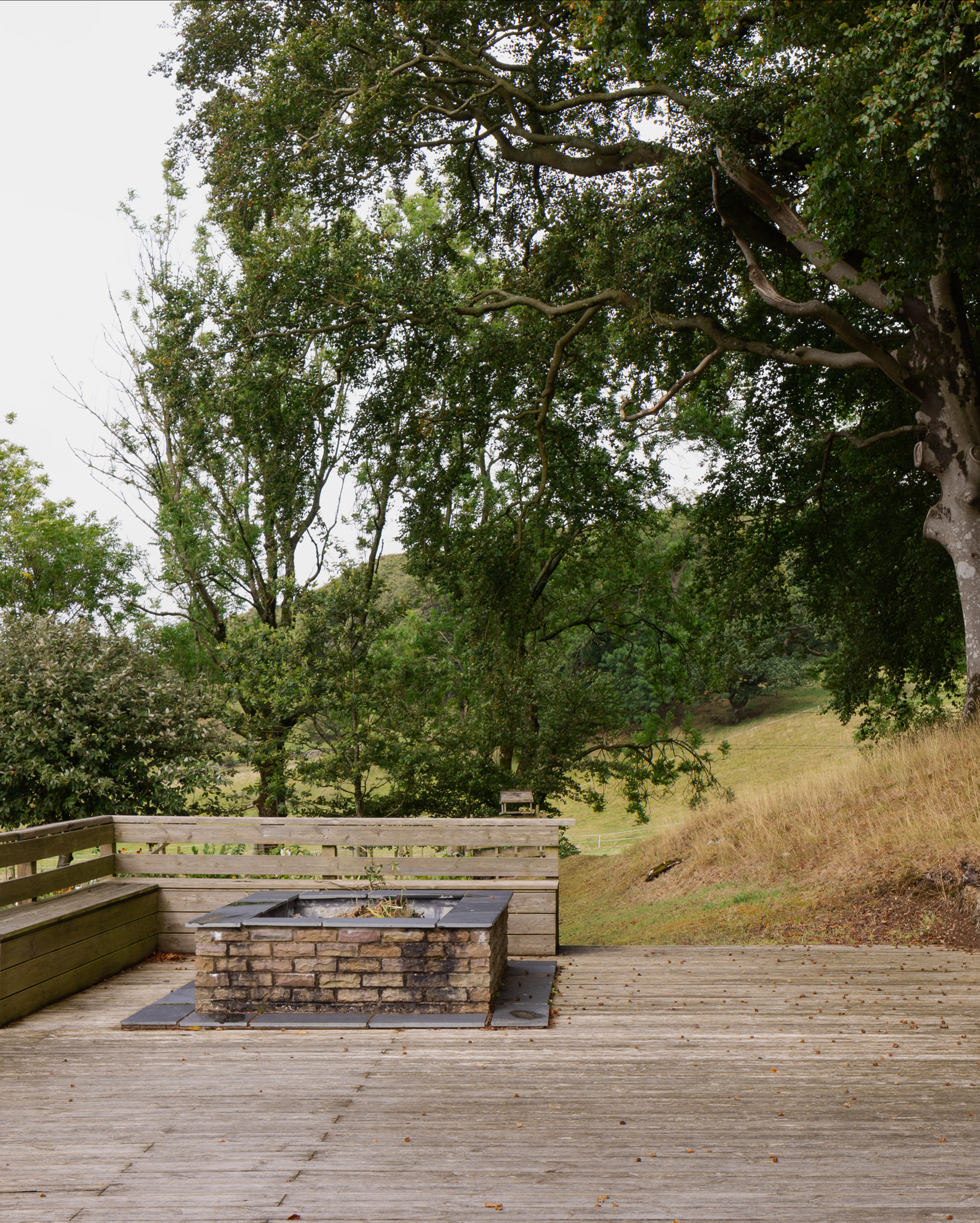 Whinstone Brae - Gessato Whinstone Brae - Gessato